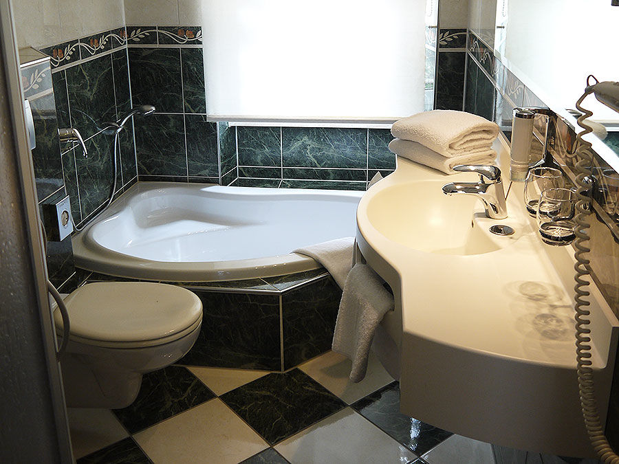 Landhotel Schwarzer Adler Suelzetal Стая снимка